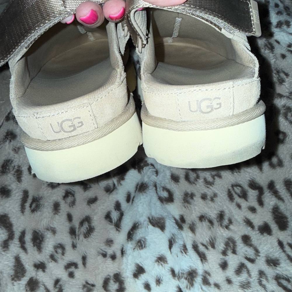 UGG Tan Slingback Slippers - Picture 5 of 9